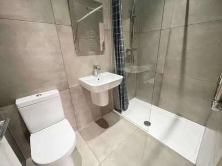 Kingsley Road, Hounslow East, Image 3