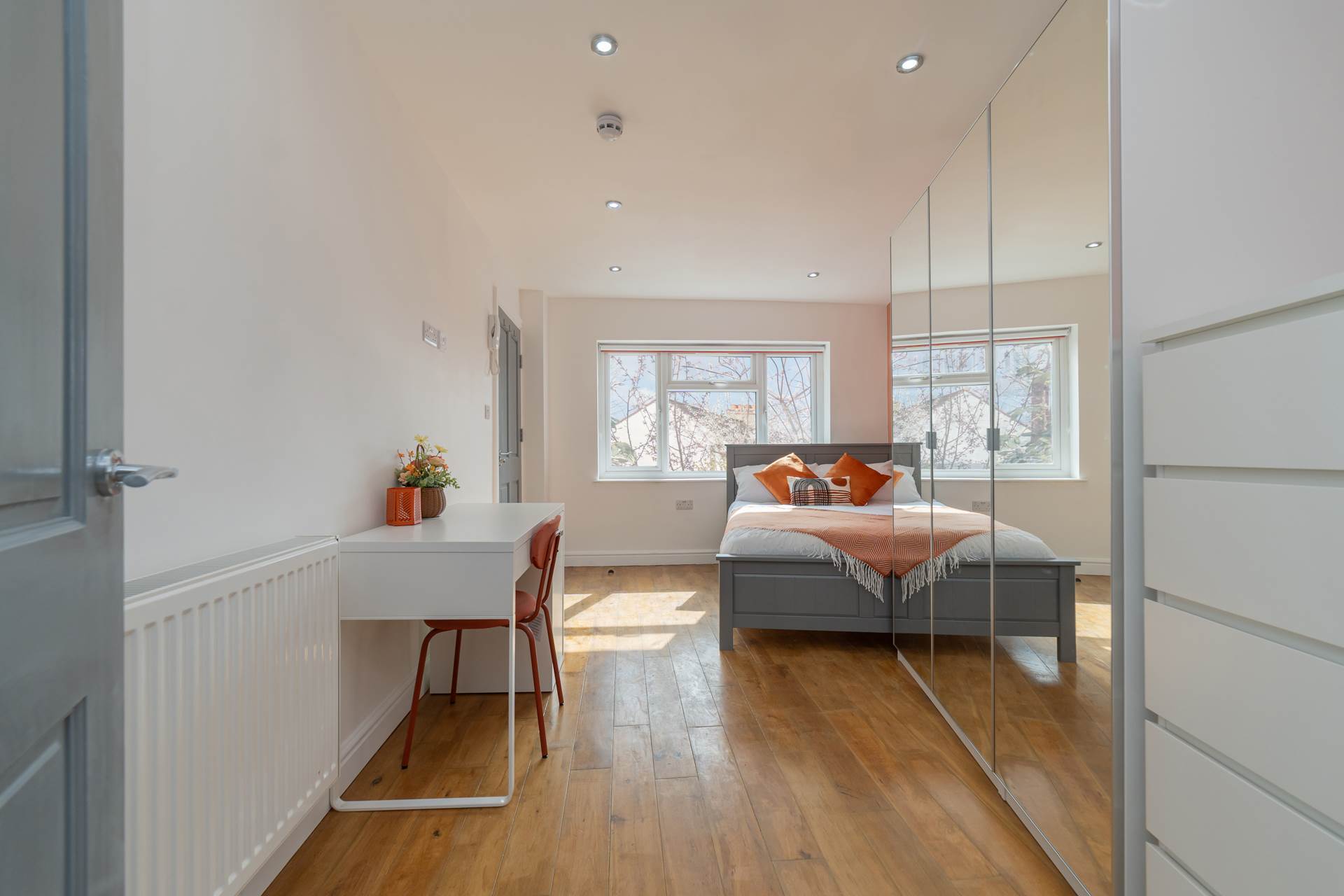 Crichton Avenue, Wallington, Image 1