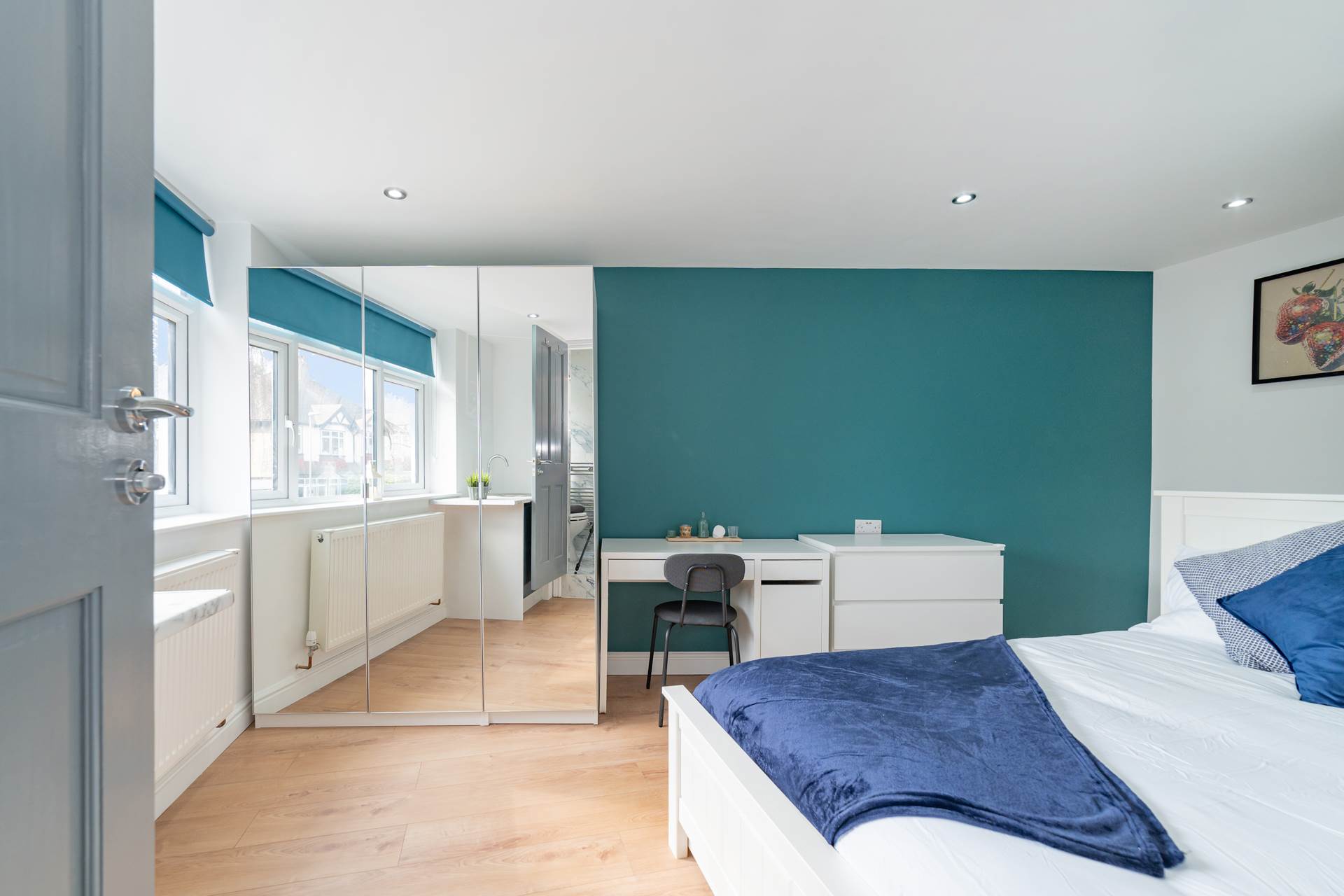 Crichton Avenue, Wallington, Image 1