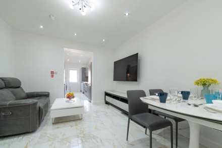 Crichton Avenue, Wallington, Image 5