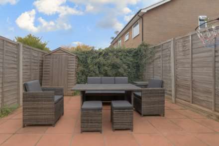 Southwood Close, Worcester Park, Image 3