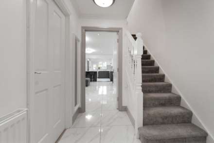 Southwood Close, Worcester Park, Image 8