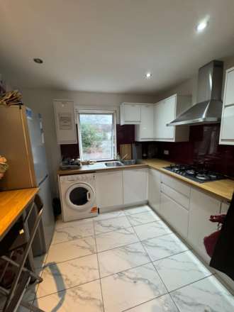 Bensham Lane, Thornton Heath, Image 3