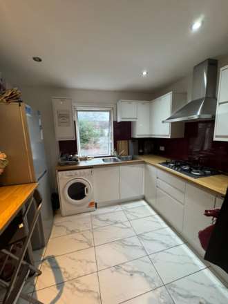 Bensham Lane, Thornton Heath, Image 6