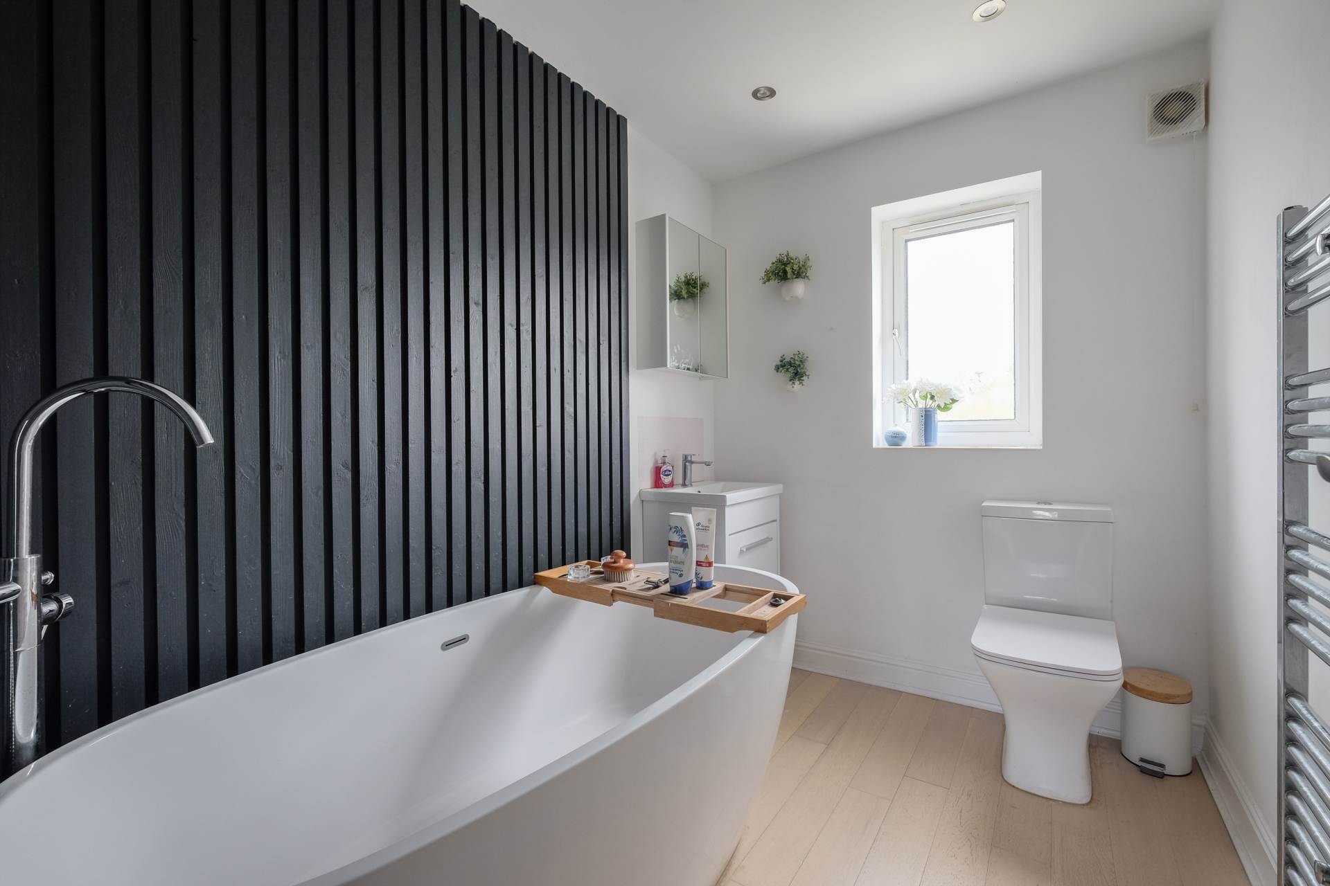 Pavilion Way, Meltham, Image 7