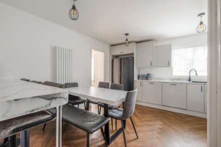 Pavilion Way, Meltham, Image 16