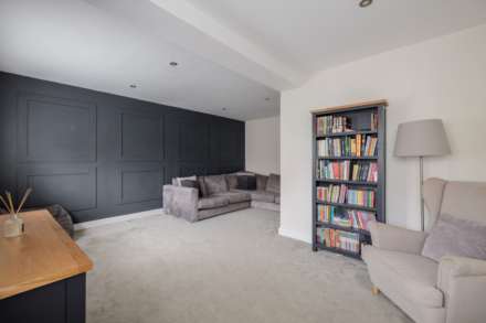 Pavilion Way, Meltham, Image 2