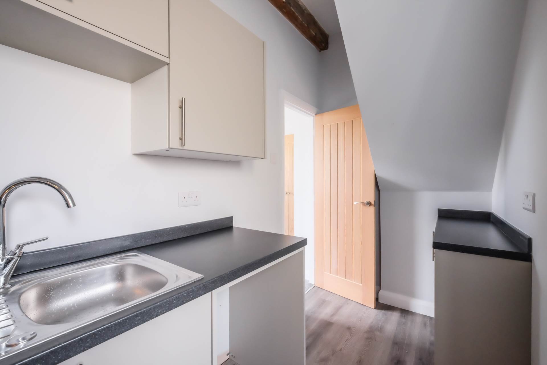 Meltham Road, Lockwood, Image 6