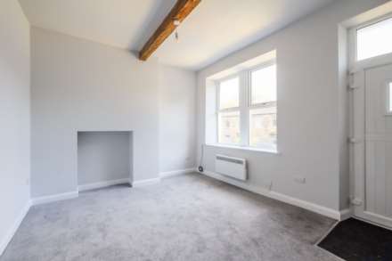 Meltham Road, Lockwood, Image 4