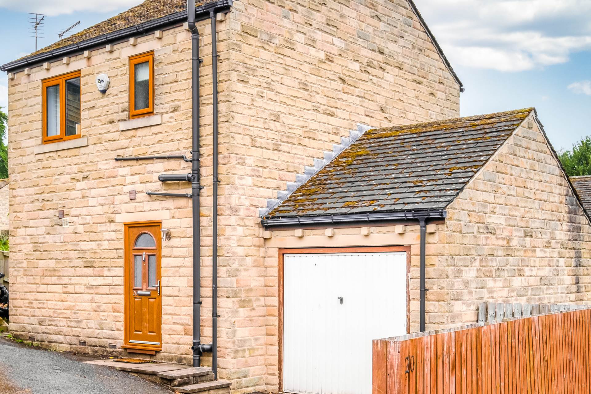 Sefton Lane, Meltham, Image 1