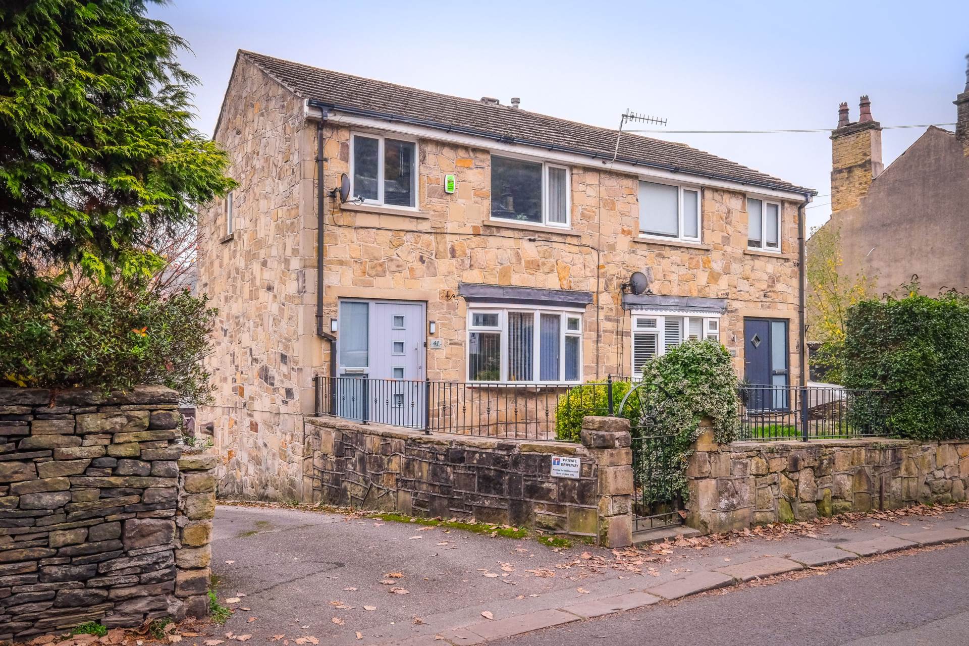Armitage Road, Armitage Bridge, Image 31