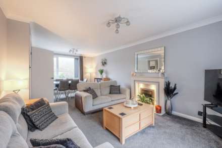 4 Bedroom Semi-Detached, Armitage Road, Armitage Bridge