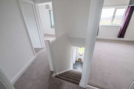 Highfield Crescent, Meltham, Image 10