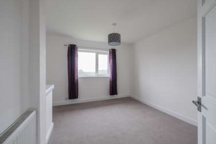 Highfield Crescent, Meltham, Image 11