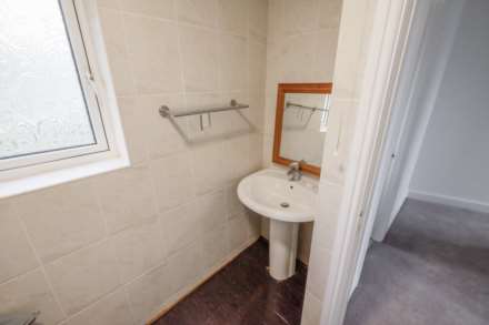 Highfield Crescent, Meltham, Image 19