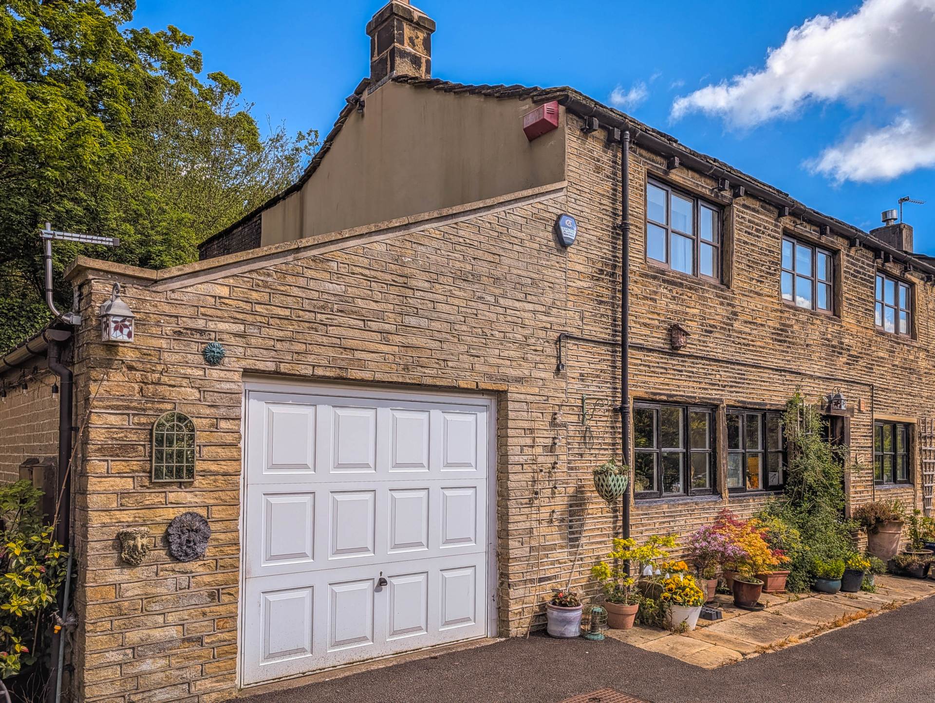 Sunnybank, Sandy Lane, South Crosland, Image 38