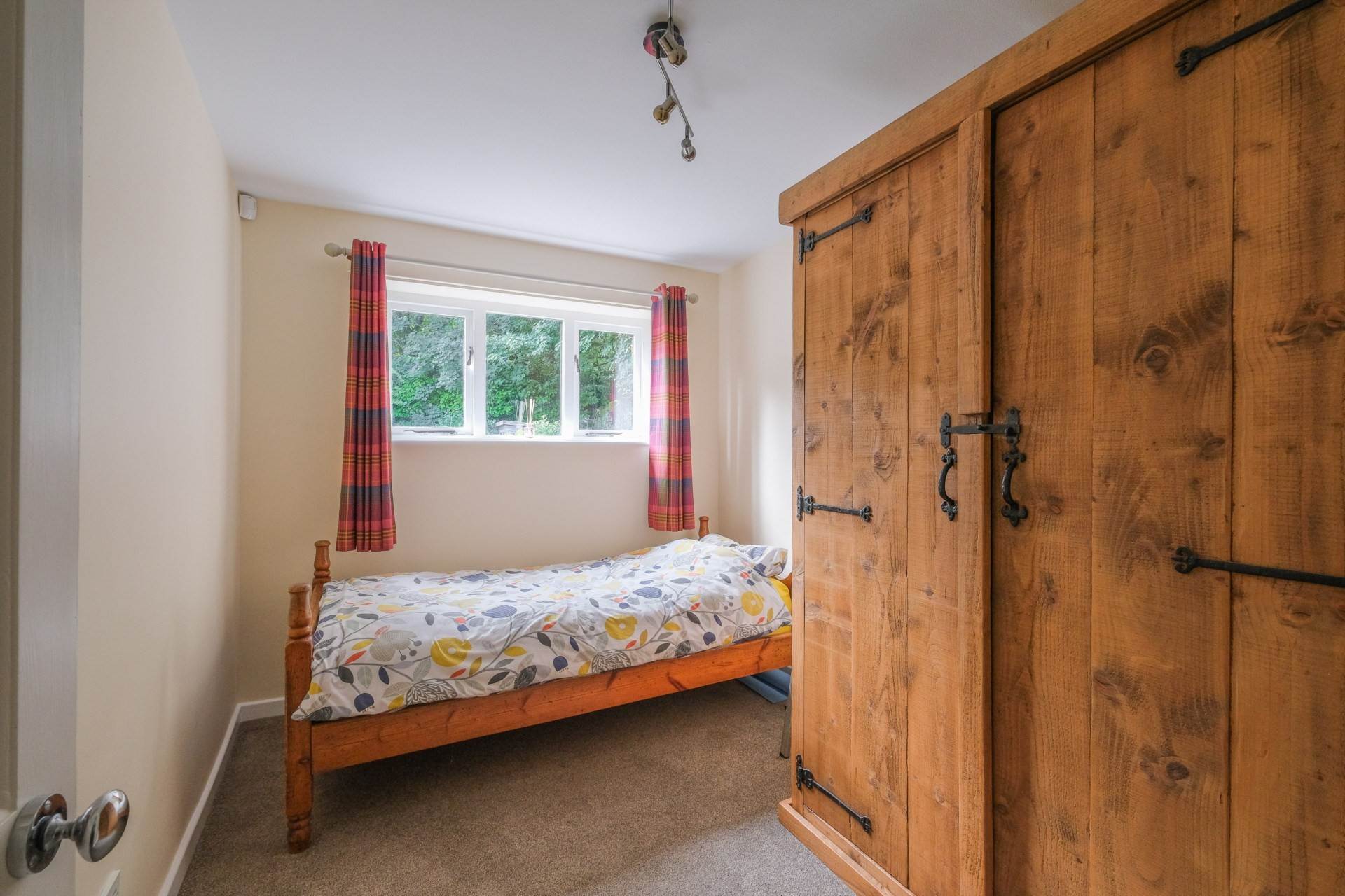 Sunnybank, Sandy Lane, South Crosland, Image 9
