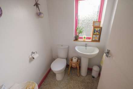 Sunnybank, Sandy Lane, South Crosland, Image 29
