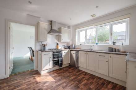 Wyverne Ave, Golcar, Image 9