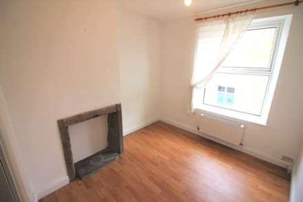 Lidget Street, Lindley, Image 4