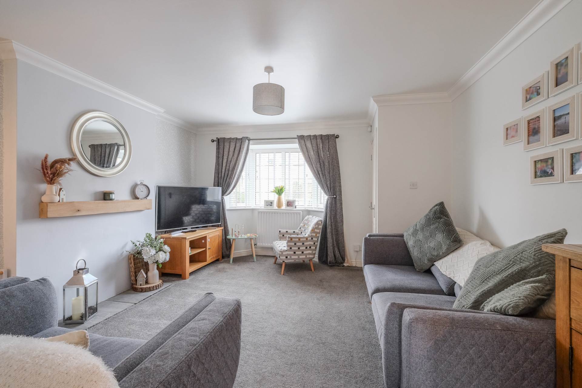 Pavilion Way, Meltham, Image 3