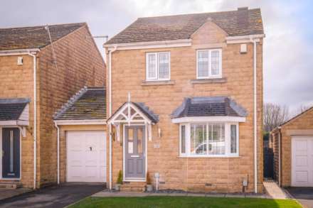 3 Bedroom Link-Detached, Pavilion Way, Meltham