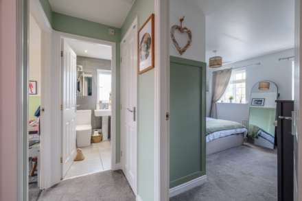 Pavilion Way, Meltham, Image 13
