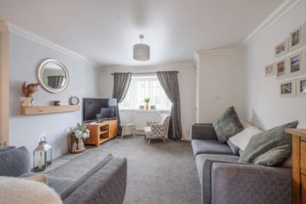 Pavilion Way, Meltham, Image 3