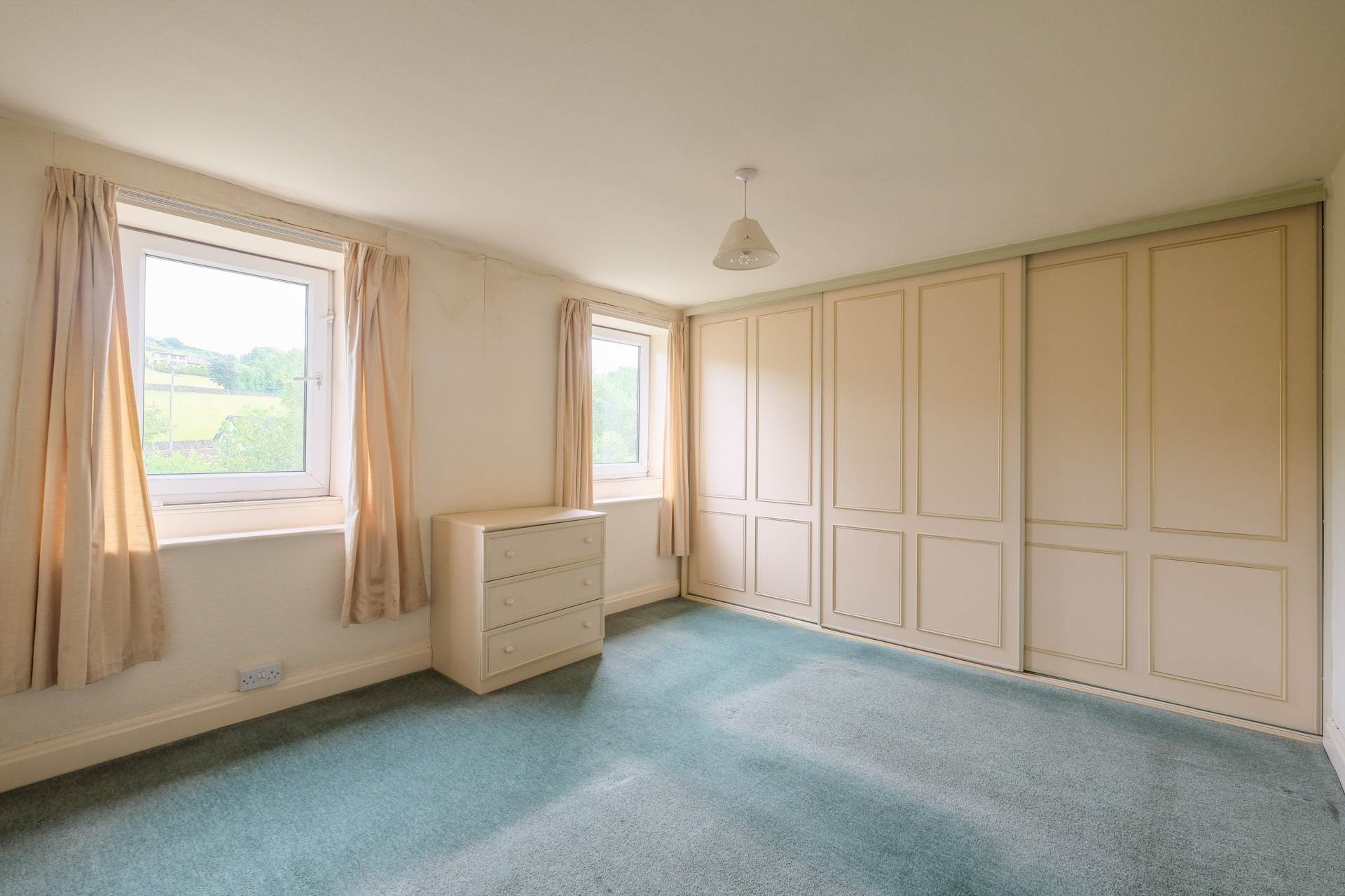 Woodhead Road, Holmbridge, Image 4