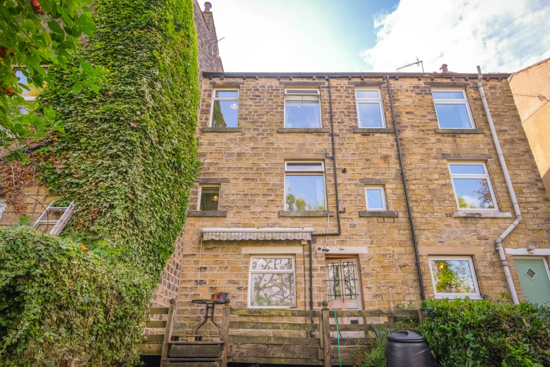 Manchester Road, Slaithwaite, Image 17