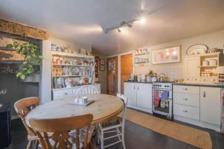 Manchester Road, Slaithwaite, Image 3