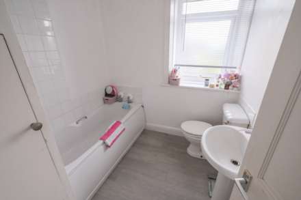 Clarke Lane, Meltham, Image 5