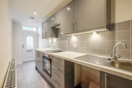 Huddersfield Road, Meltham, Image 5