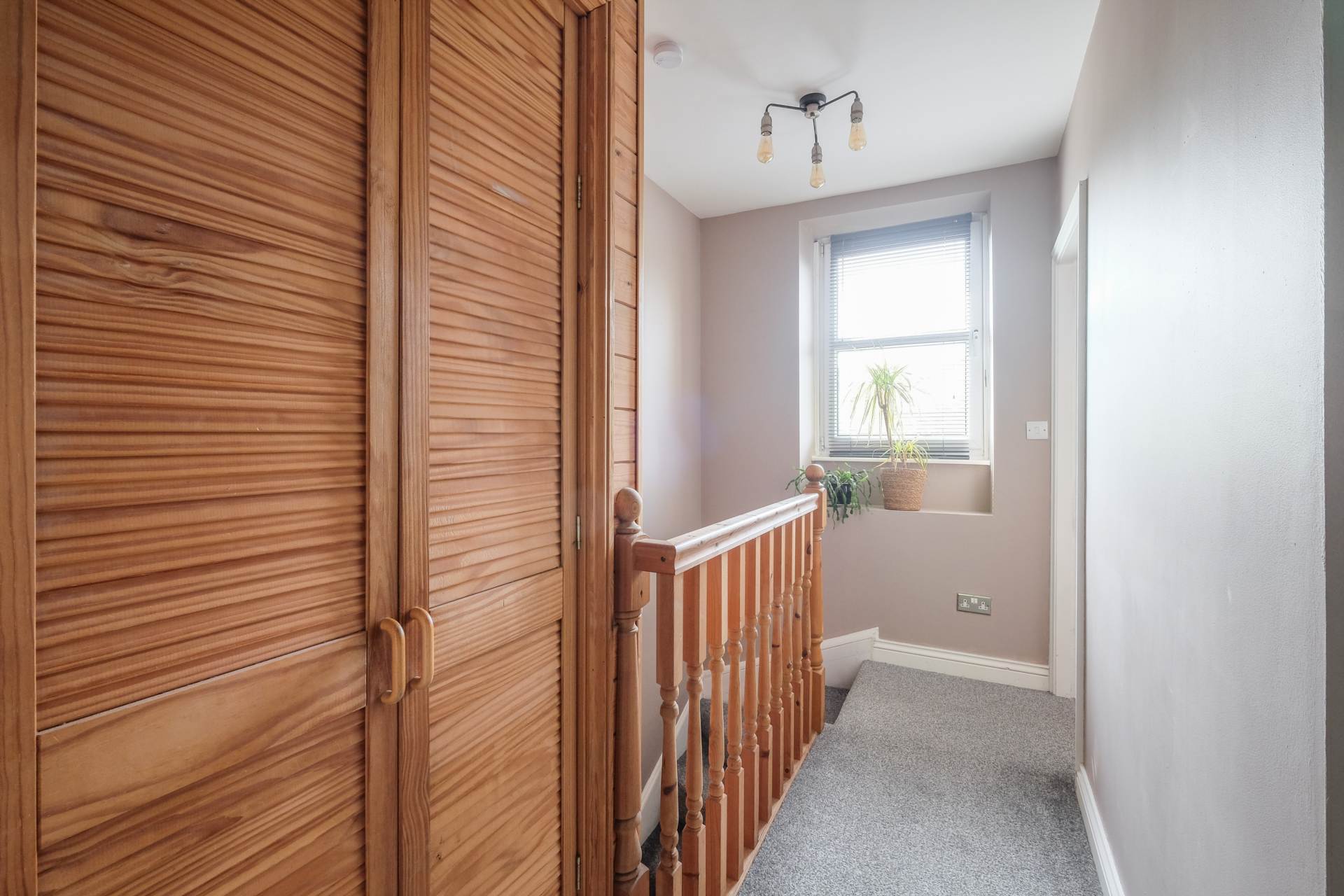 Greenfield Road, Holmfirth, Image 12
