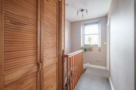 Greenfield Road, Holmfirth, Image 12