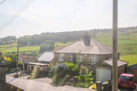 Greenfield Road, Holmfirth, Image 18