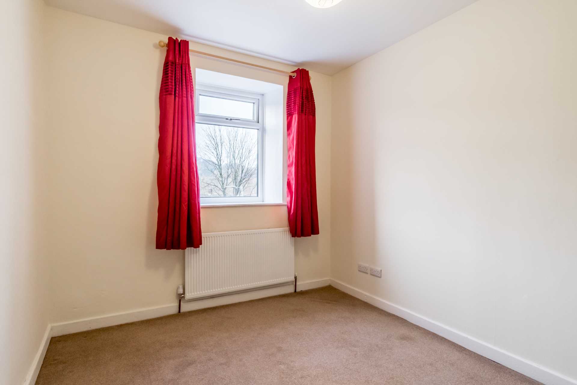 Holywell, Linthwaite, Image 10