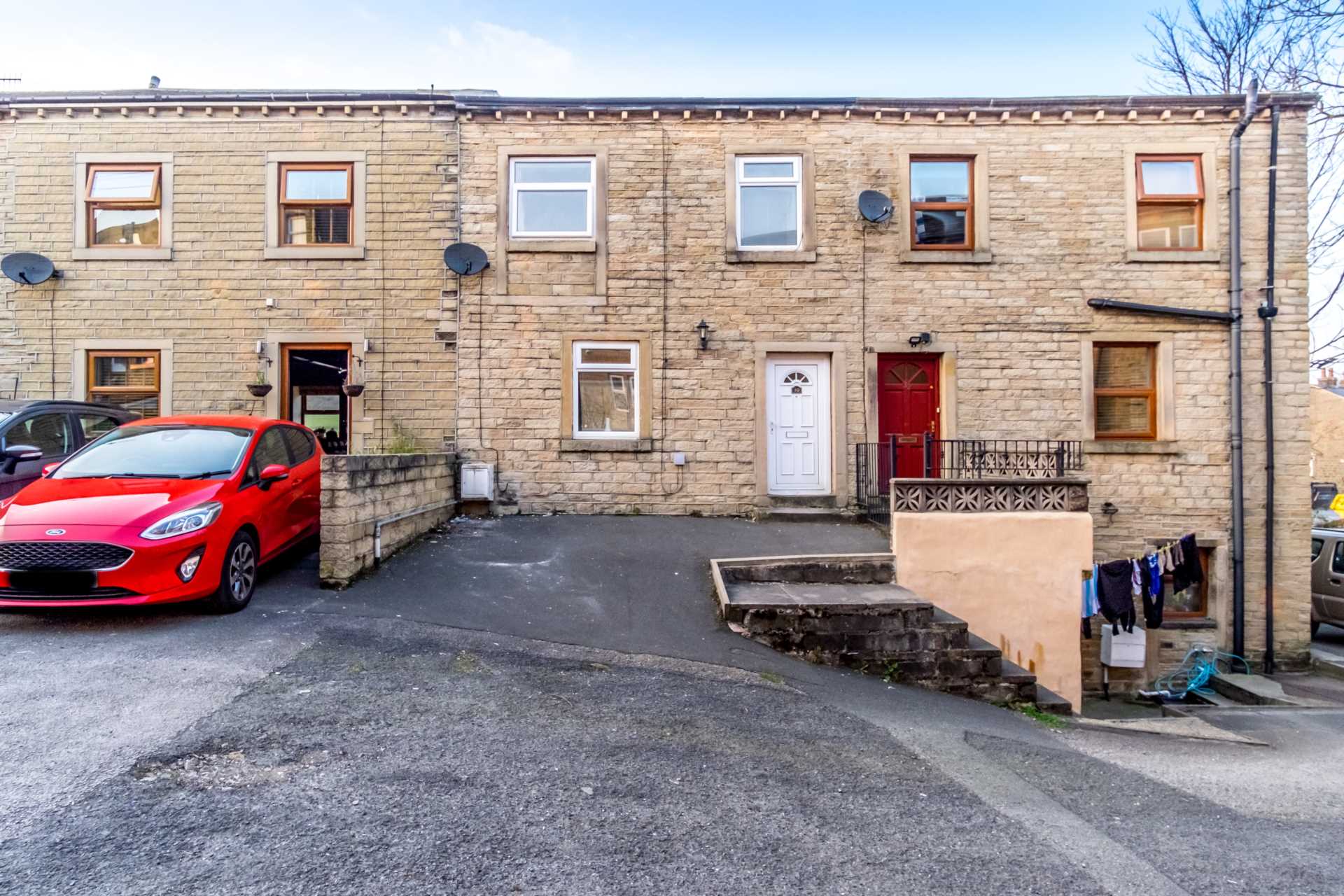 Holywell, Linthwaite, Image 12