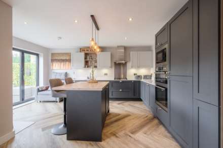 Woodland Walk, Meltham, Image 12