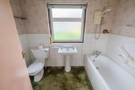Slaithwaite Road, Meltham, Image 9