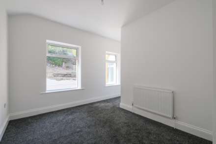 Wood End Road, Armitage Bridge, Image 12