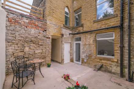 Wood End Road, Armitage Bridge, Image 9
