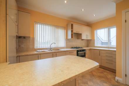 Slaithwaite Road, Meltham, Image 14