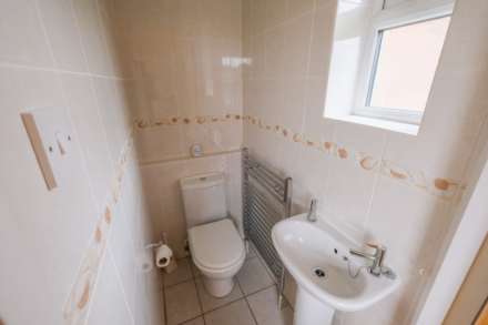 Slaithwaite Road, Meltham, Image 16