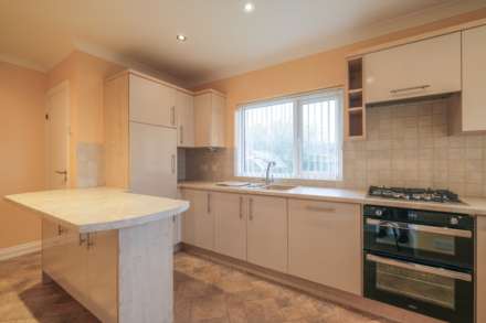 Slaithwaite Road, Meltham, Image 5