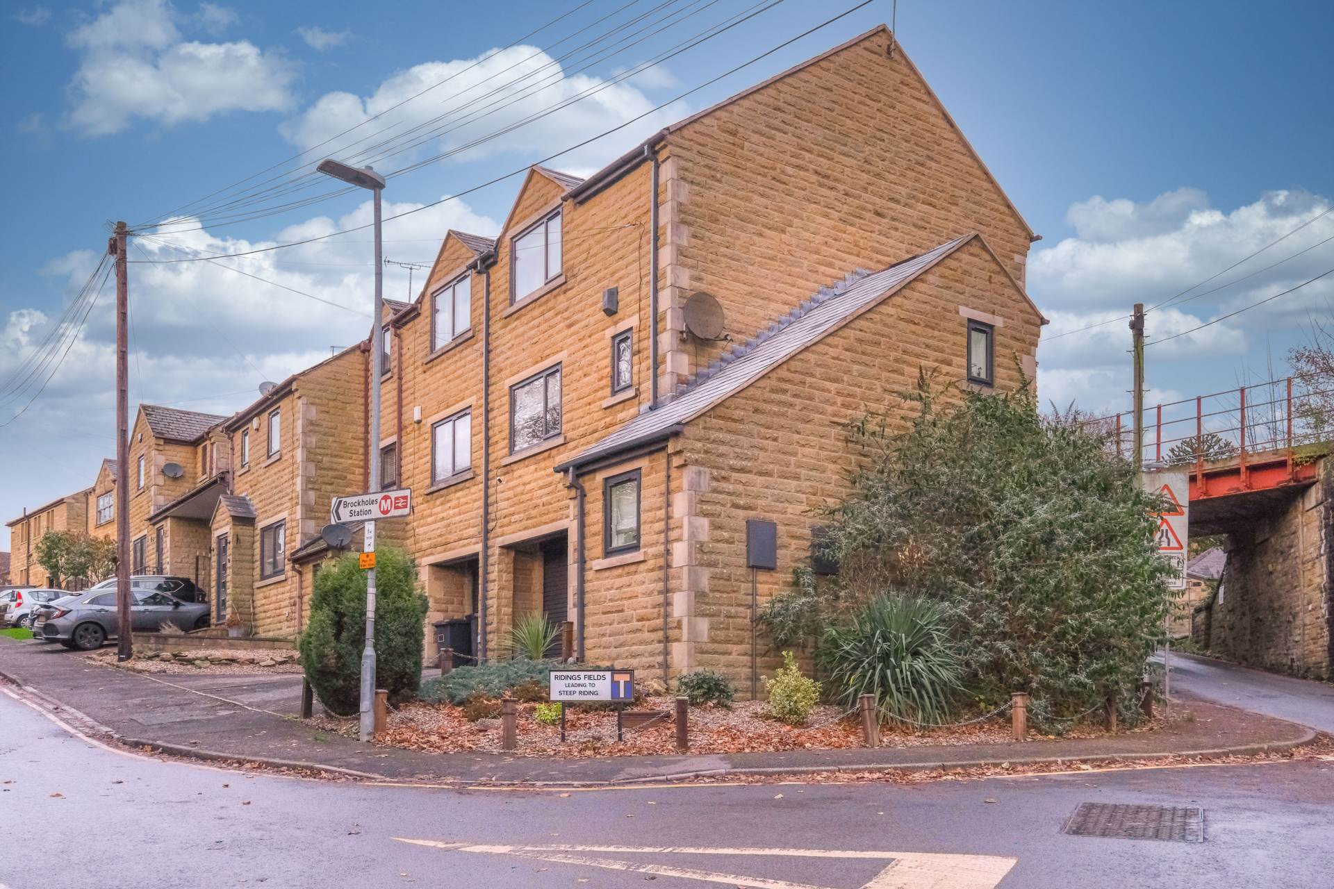 Ridings Fields, Brockholes, Image 15