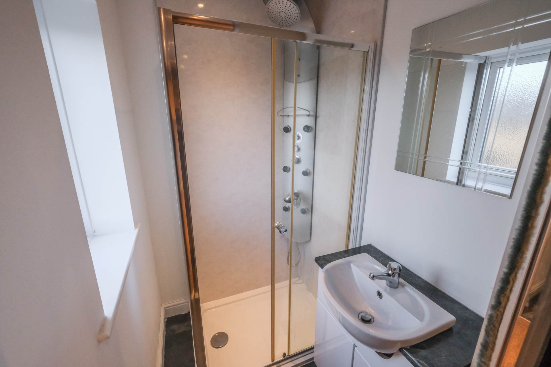 Grassmoor Fold, Honley, Image 17