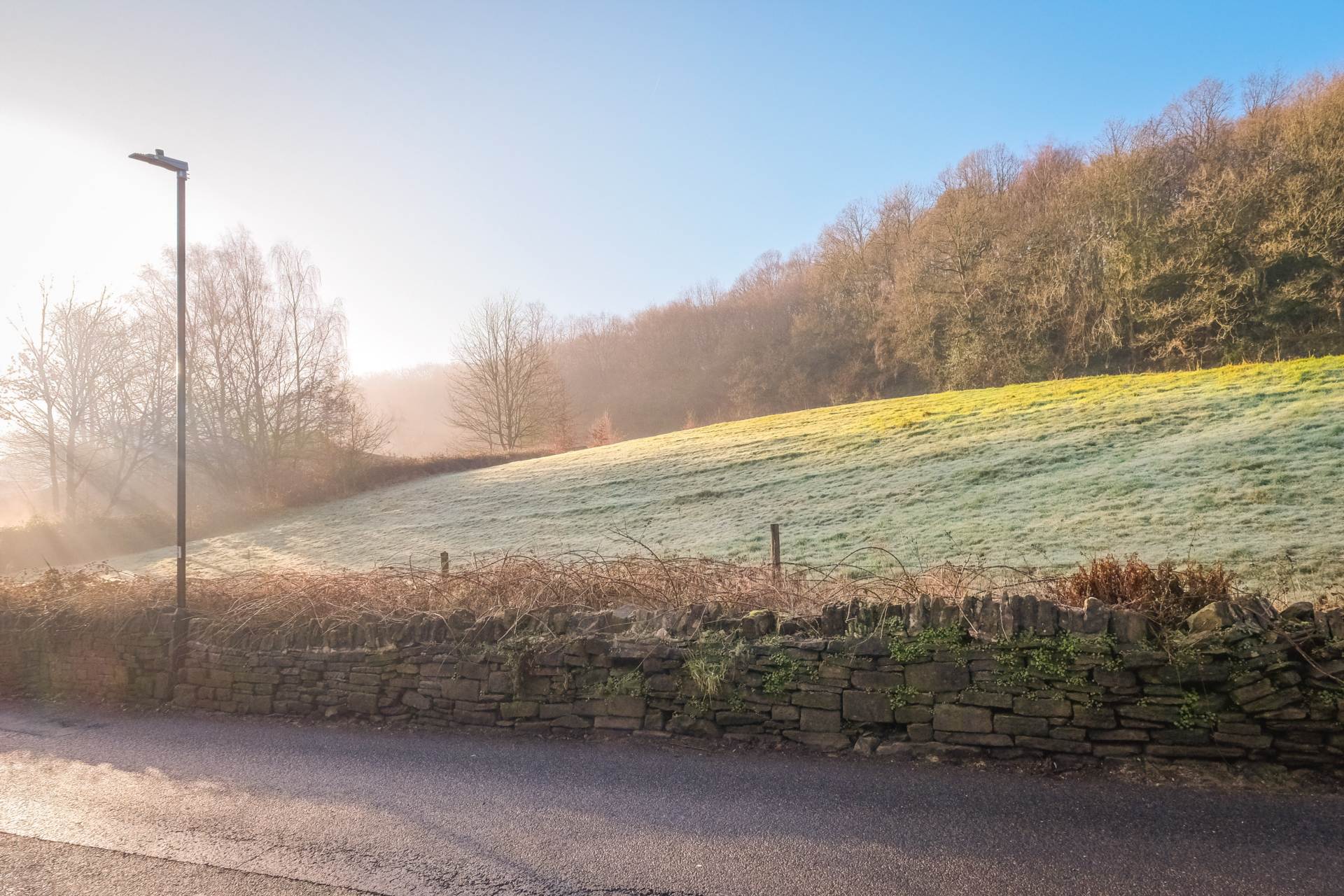 Armitage Road, Armitage Bridge, Image 4