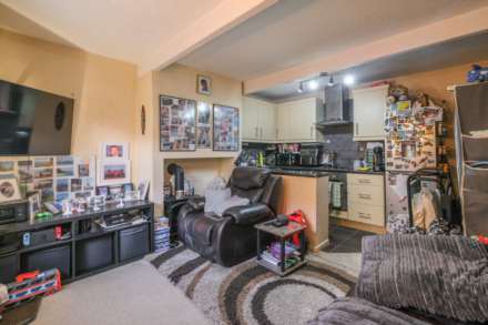 Armitage Road, Armitage Bridge, Image 2