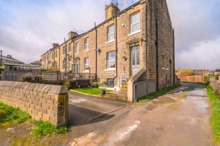 Owens Terrace, Honley, Image 12